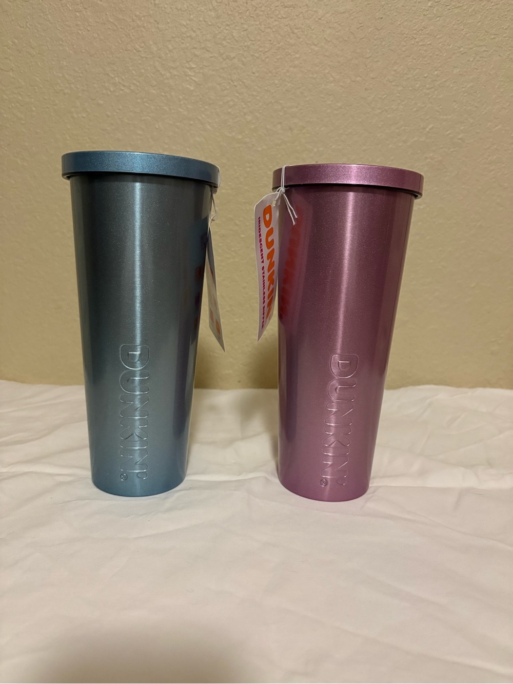 Dunkin' Iridescent Plastic Travel Tumblers Blue/Purple Twist Lids 2-Piece 24 oz